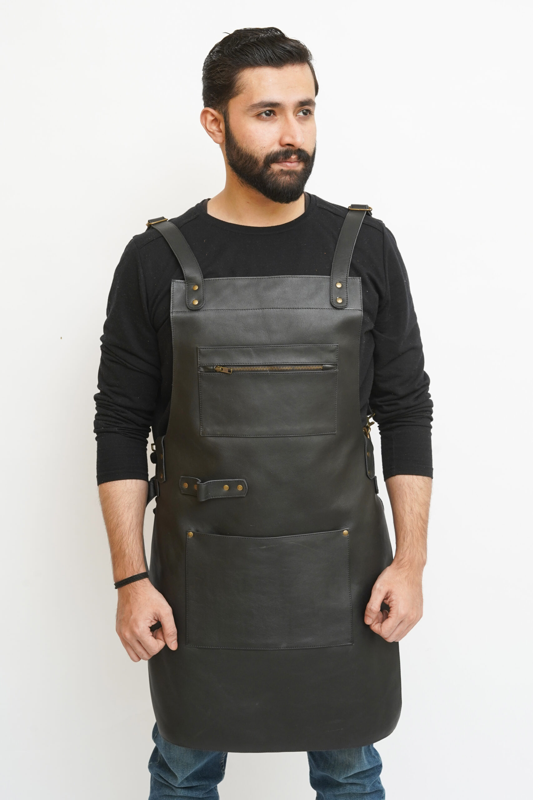 leather apron, leather zipped apron, black leather apron, leather apron for professionals, leather work apron